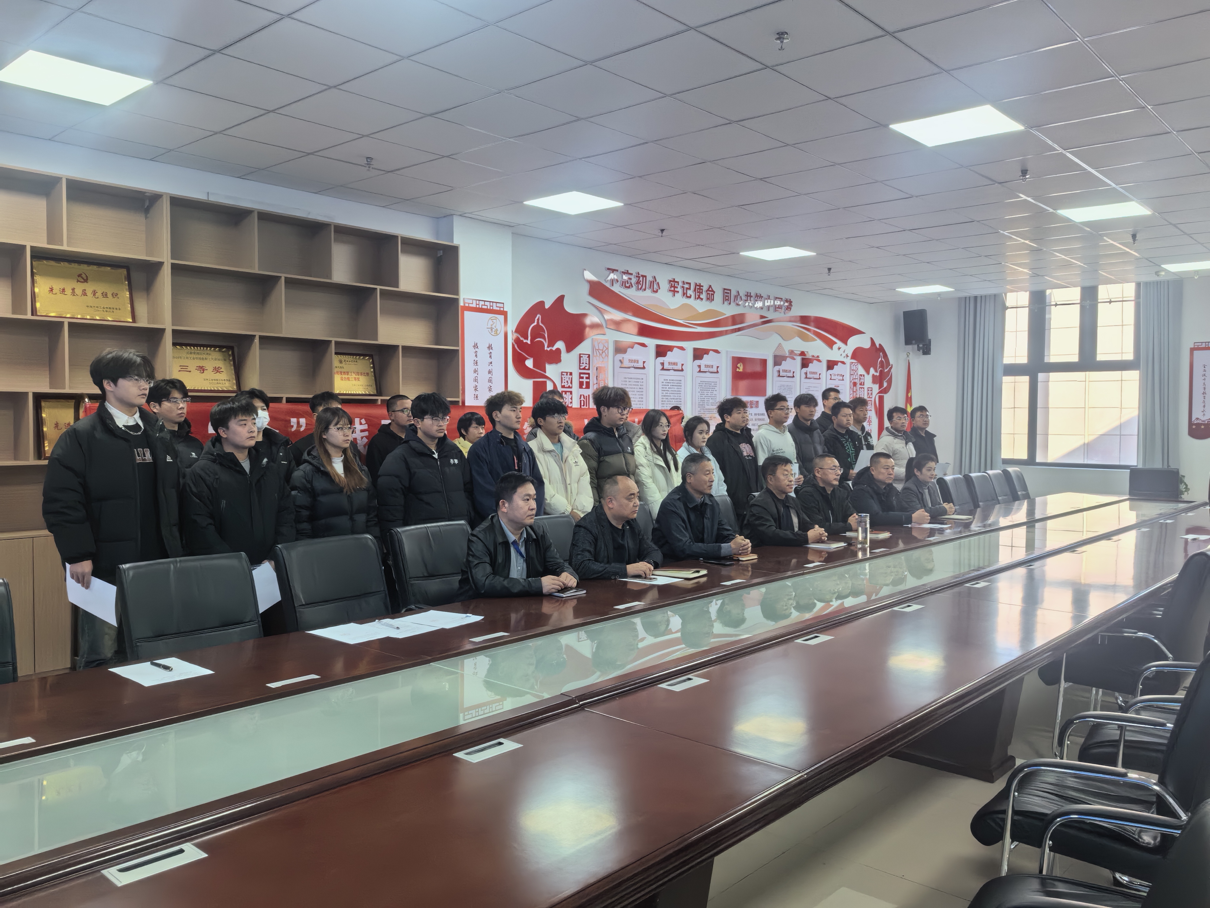 后勤管理处召开校园食品安全座谈会